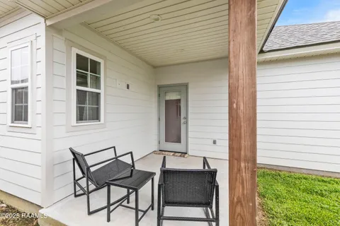 $260,000 | 209 Adry Lane, Youngsville, LA 70592