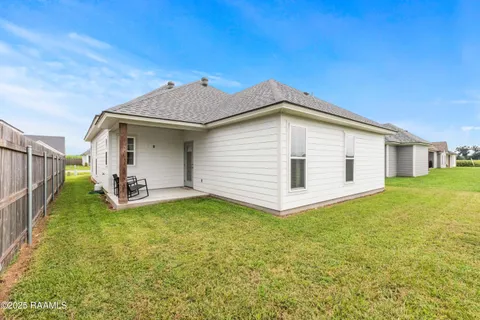 $260,000 | 209 Adry Lane, Youngsville, LA 70592