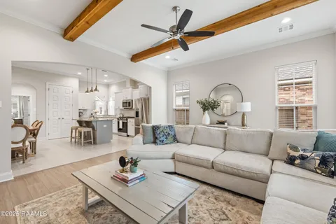 $260,000 | 209 Adry Lane, Youngsville, LA 70592