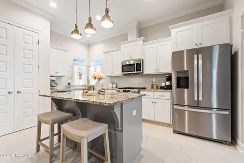 $260,000 | 209 Adry Lane, Youngsville, LA 70592