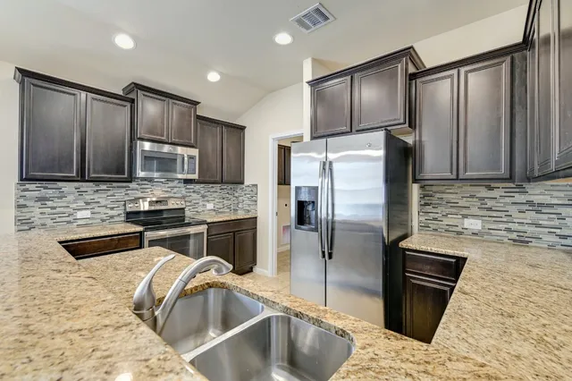 $1,995 | 18421 Tallgrass Prairie Drive, Pflugerville, TX 78660