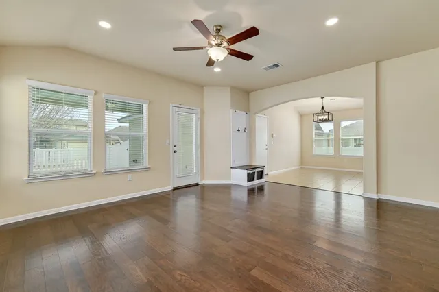 $1,995 | 18421 Tallgrass Prairie Drive, Pflugerville, TX 78660