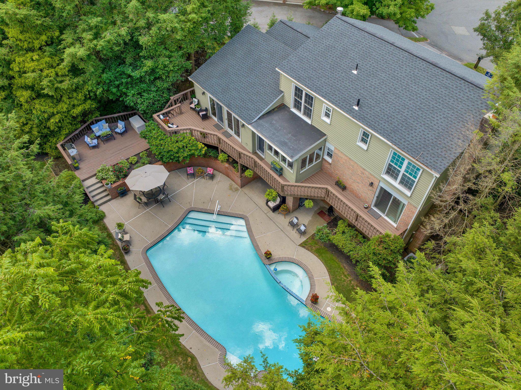 7 Sandy Way Reading, PA 19607 - Photo 3 of 65 DJI_20260731115333_0017_D
