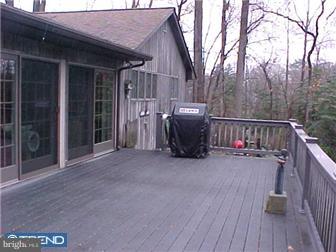 147 Lambs Road Sewell, NJ 08080 - Photo 11 of 12 Deck