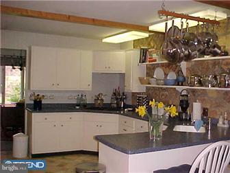 147 Lambs Road Sewell, NJ 08080 - Photo 4 of 12 Kitchen