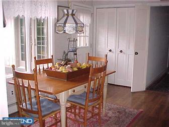 147 Lambs Road Sewell, NJ 08080 - Photo 5 of 12 Breakfast Room