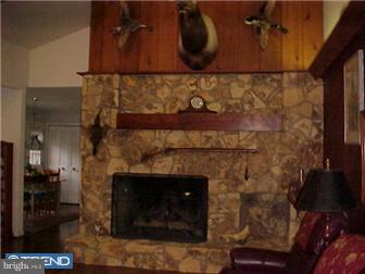 147 Lambs Road Sewell, NJ 08080 - Photo 6 of 12 Family Room