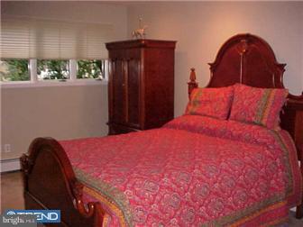 147 Lambs Road Sewell, NJ 08080 - Photo 7 of 12 Bedroom - Main