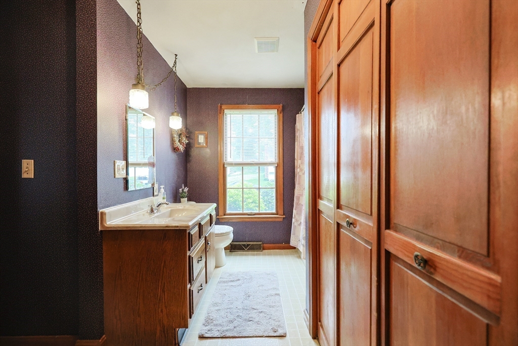 18 Phyllis Road Taunton, MA 02780 - Photo 19 of 20 Gallery Image 19