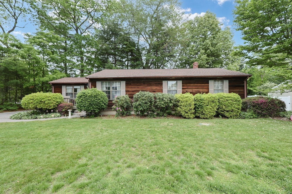 18 Phyllis Road Taunton, MA 02780 - Photo 3 of 20 Gallery Image 3