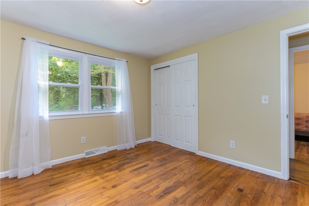 1083 Sisson Road Coventry, RI 02827 - Photo 13 of 25