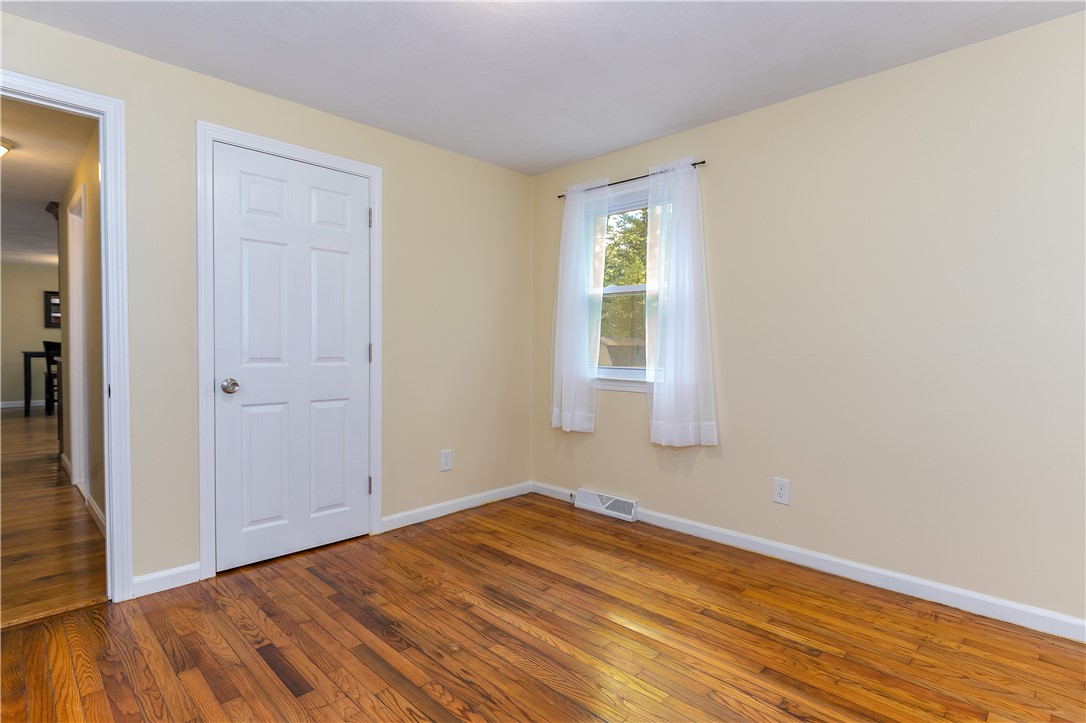 1083 Sisson Road Coventry, RI 02827 - Photo 16 of 25