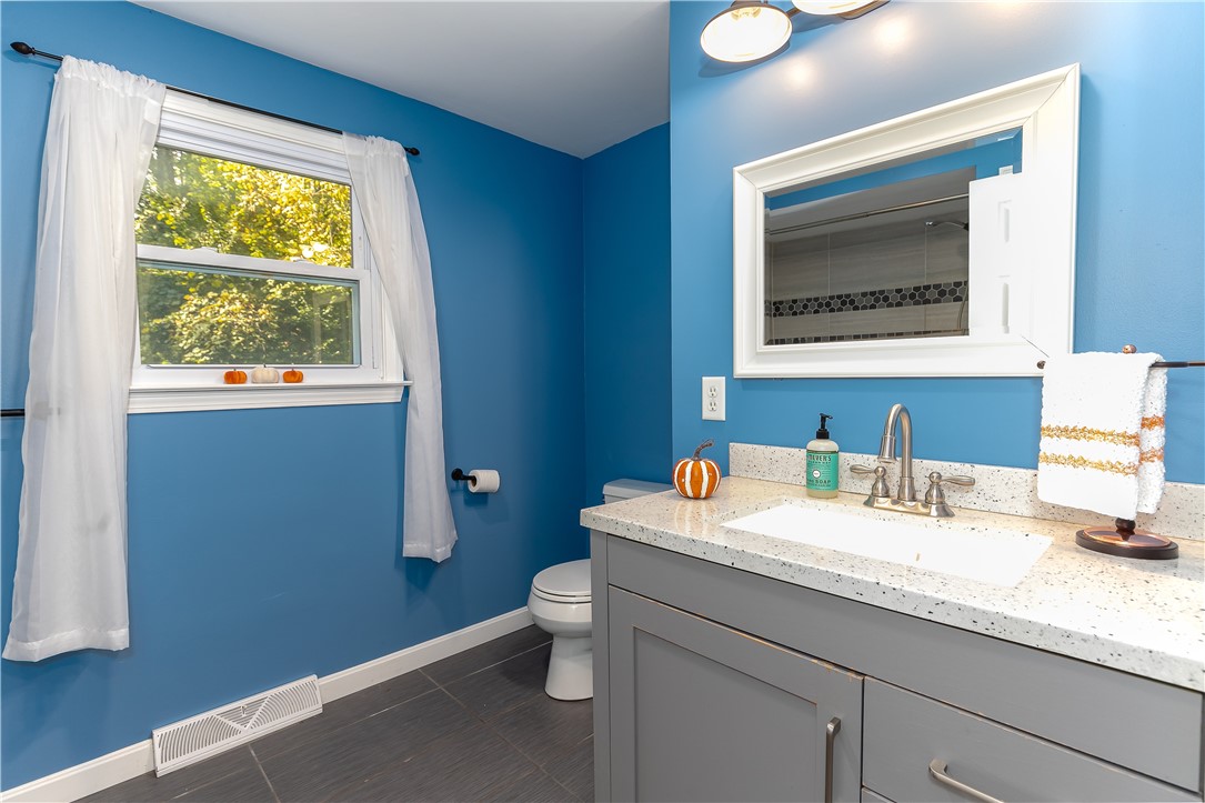 1083 Sisson Road Coventry, RI 02827 - Photo 17 of 25