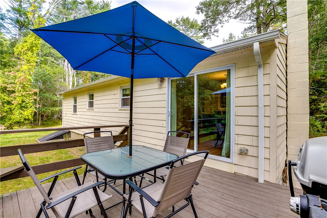 1083 Sisson Road Coventry, RI 02827 - Photo 20 of 25