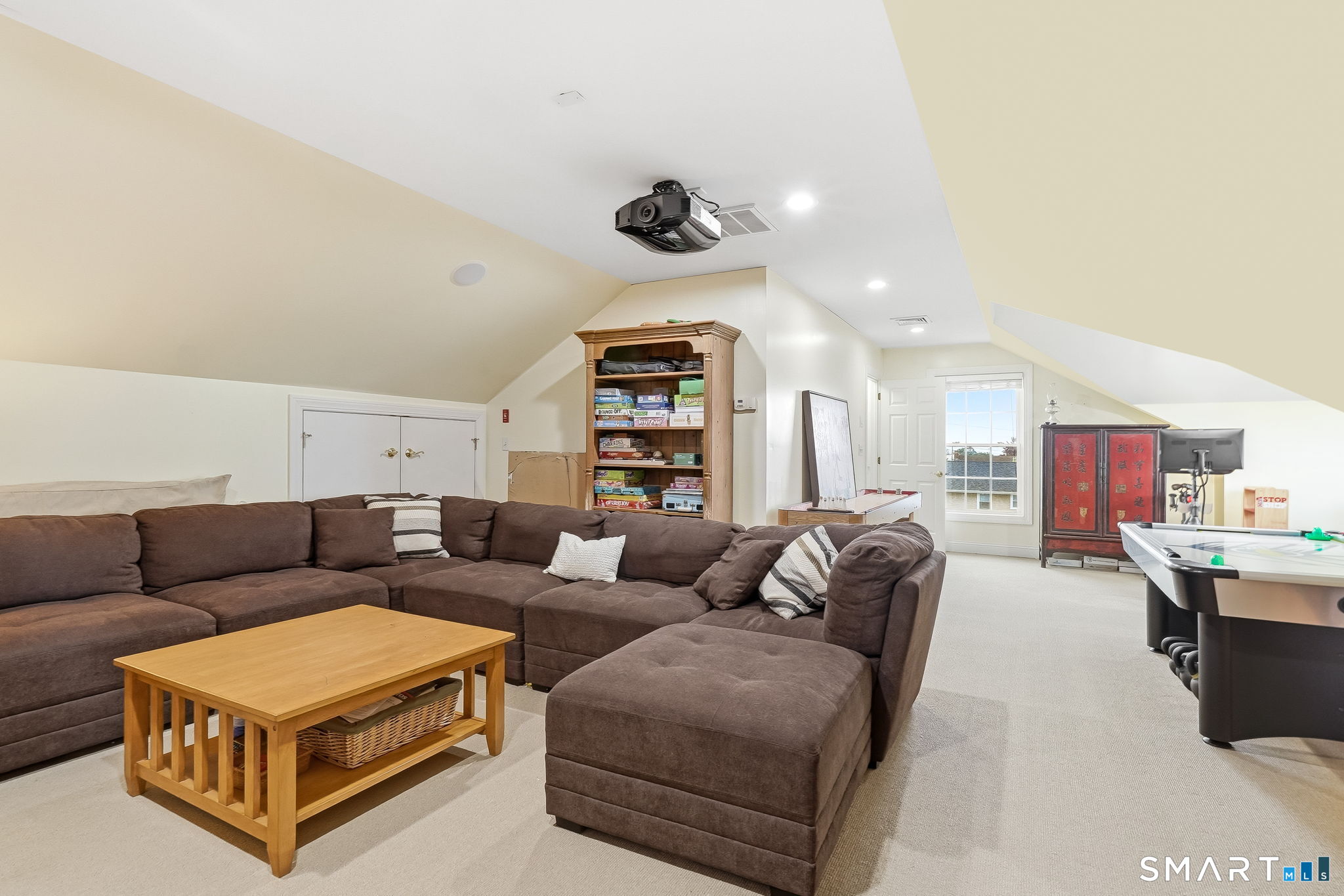 80 3rd Avenue Stratford, CT 06615 - Photo 34 of 40 a living room with furniture and a couch