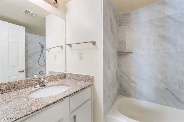 $1,495 | 5261 River Glen Drive, Unit 201, Las Vegas, NV 89103