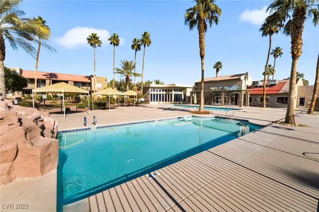 $1,495 | 5261 River Glen Drive, Unit 201, Las Vegas, NV 89103