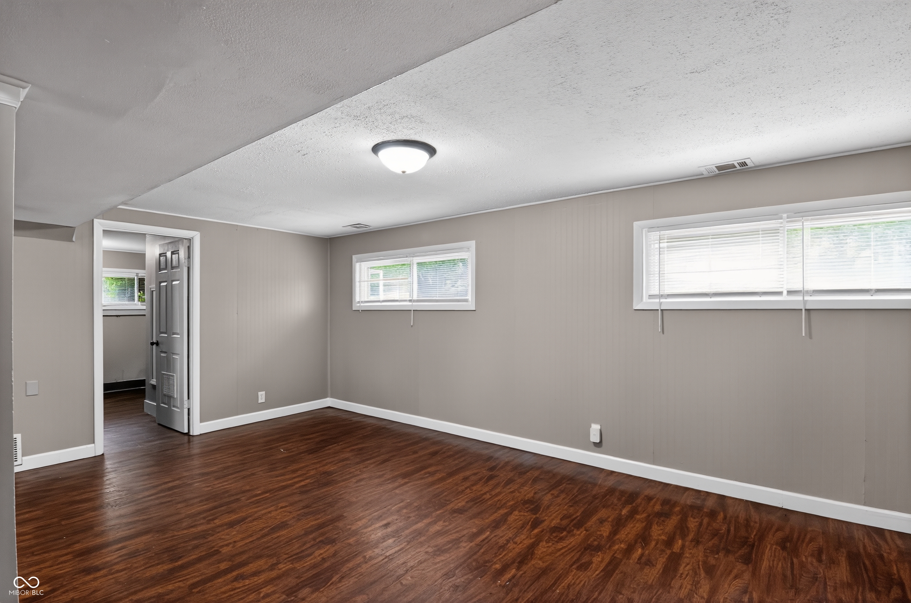 9123 Trinity Place Indianapolis, IN 46229 - Photo 18 of 40