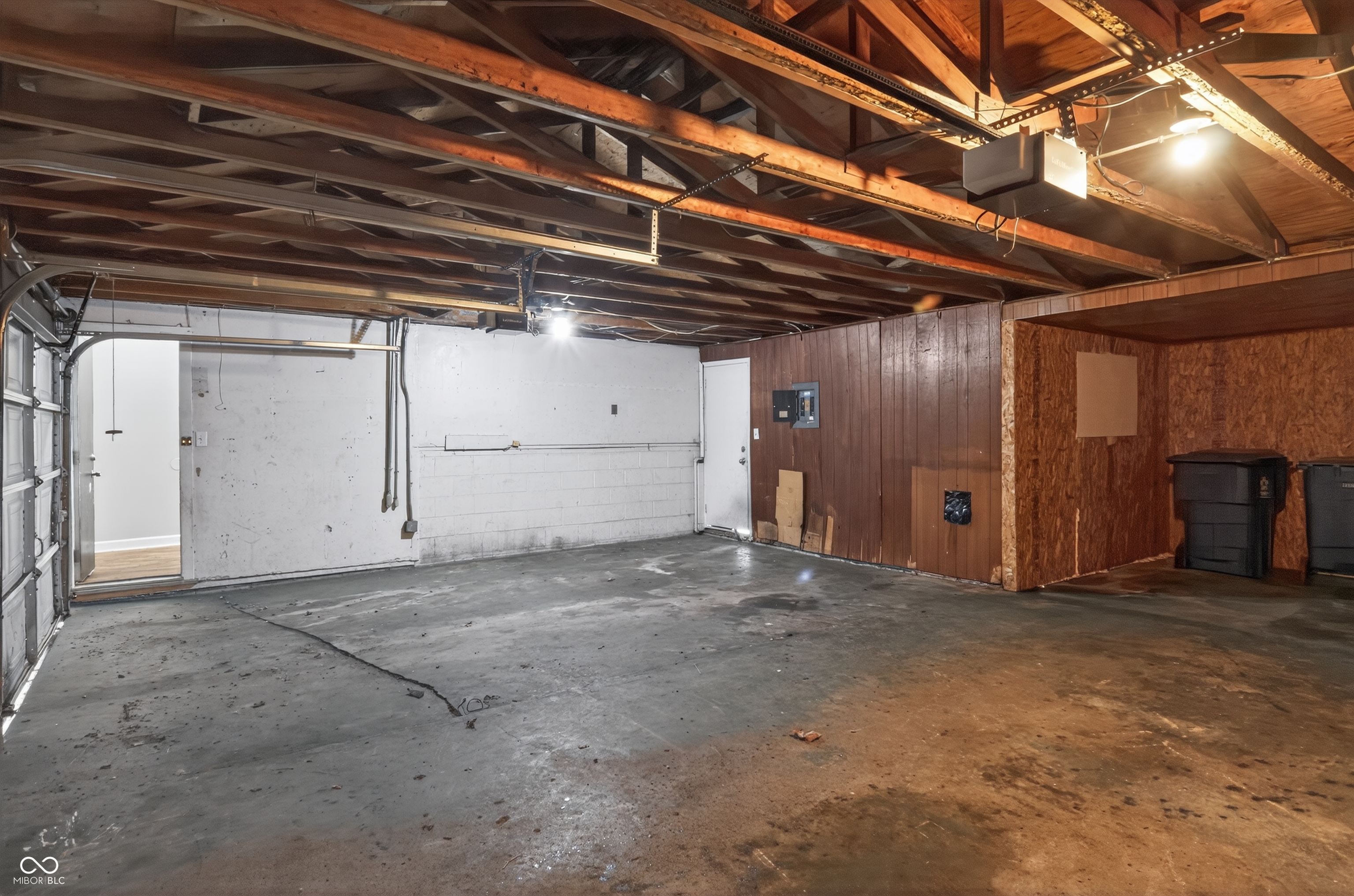 9123 Trinity Place Indianapolis, IN 46229 - Photo 2 of 40