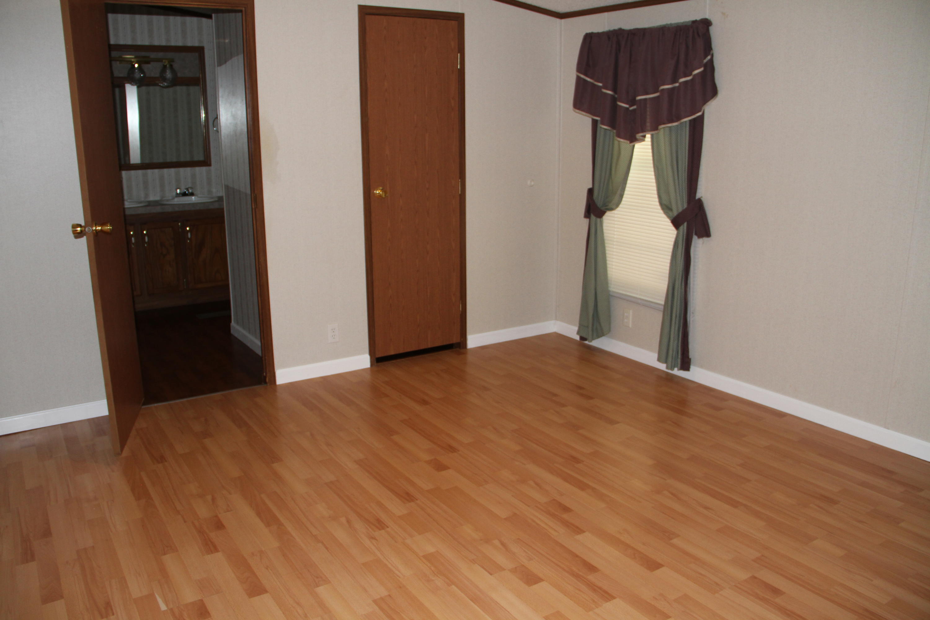 805 Little Valley Road Loudon, TN 37774 - Photo 8 of 22 IMG_1799