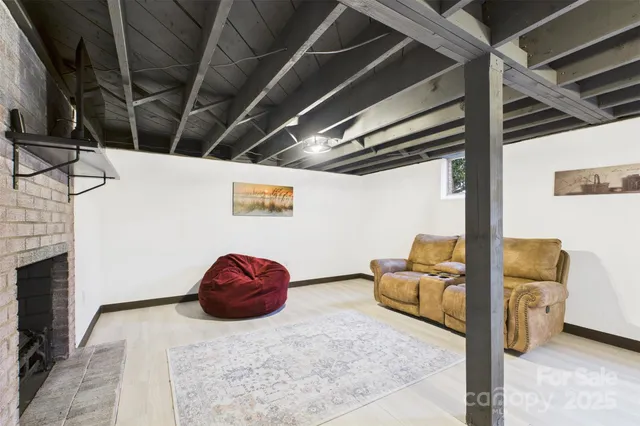 $290,000 | 3115 Falling Creek Road, Hickory, NC 28601