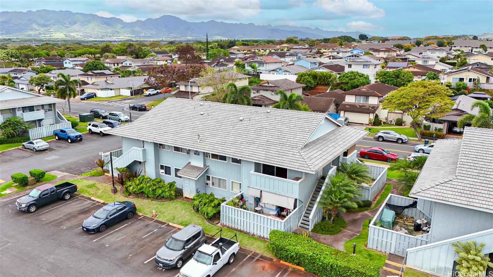 94-1036 Paha Place, Unit R8 Waipahu, HI 96797 - Photo 21 of 23 an aerial view of multiple house