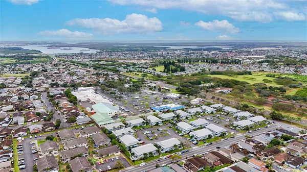 $2,350 | 94-1036 Paha Place, Unit R8, Waipahu, HI 96797