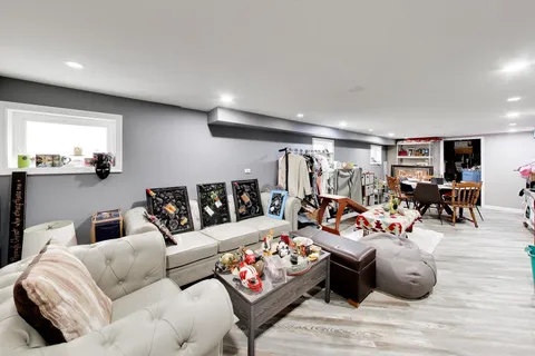 $690,000 | 5016 North Mango Avenue, Chicago, IL 60630