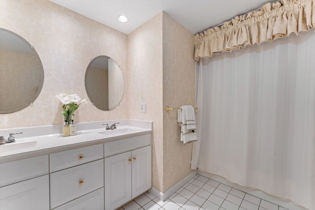 22 Hickory Hill Road Manchester, MA 01944 - Photo 25 of 31 Gallery Image 25
