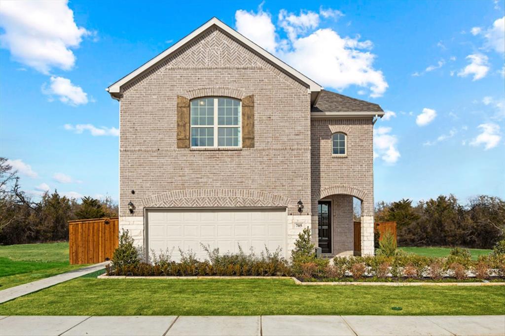 718 Hidden Feather Dr  