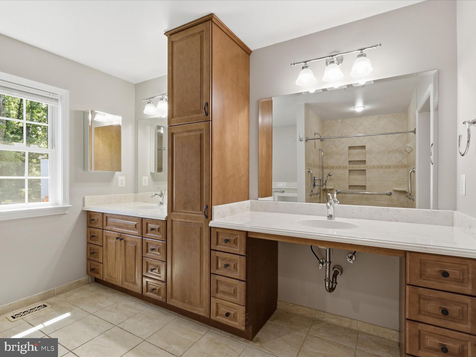 4410 Guinea Road Fairfax, VA 22032 - Photo 23 of 59 Main Level Primary Bathroom