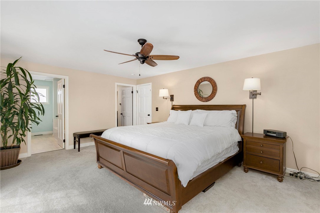 11113 Northeast 174th Street Bothell, WA 98011 - Photo 16 of 25