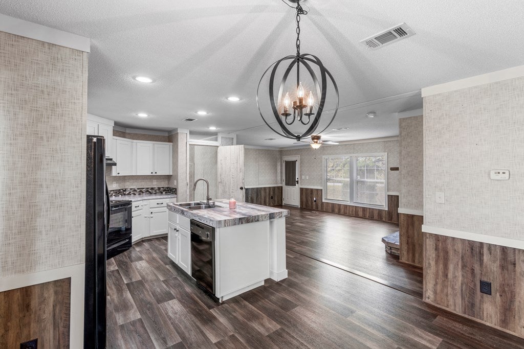 360 Royals Road Ray City, GA 31645 - Photo 15 of 67 Gallery Image 15