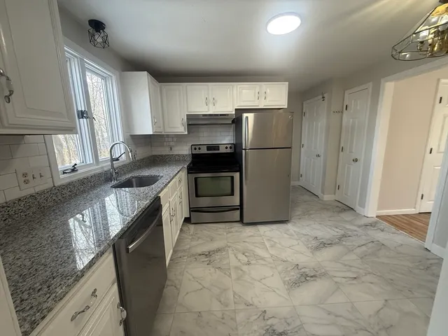 $2,900 | 17 Julian Lane, Unit 17, Milford, MA 01757