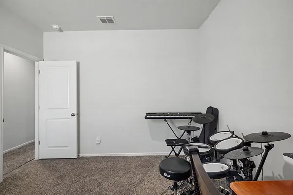 $2,550 | 8913 Oil Barron Avenue, Fort Worth, TX 76179