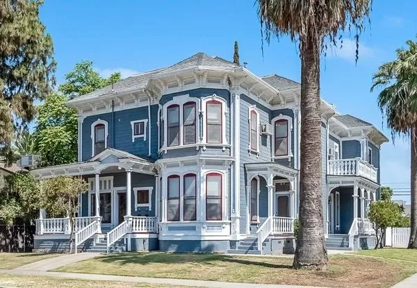$595,000 | 132 East 10th Street, Hanford, CA 93230