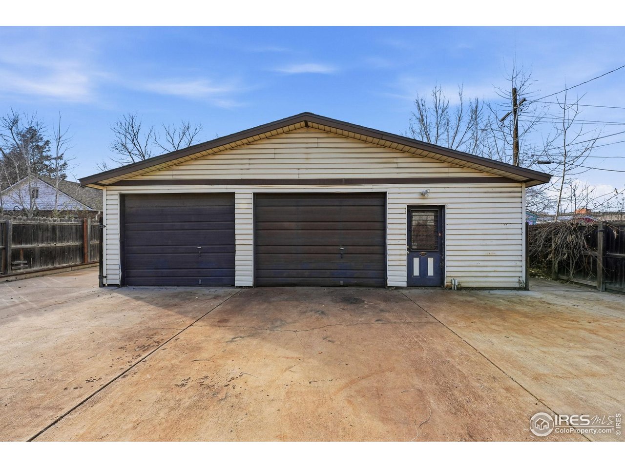 4635 Teller Street Wheat Ridge, CO 80033 - Photo 31 of 36 a front view of house