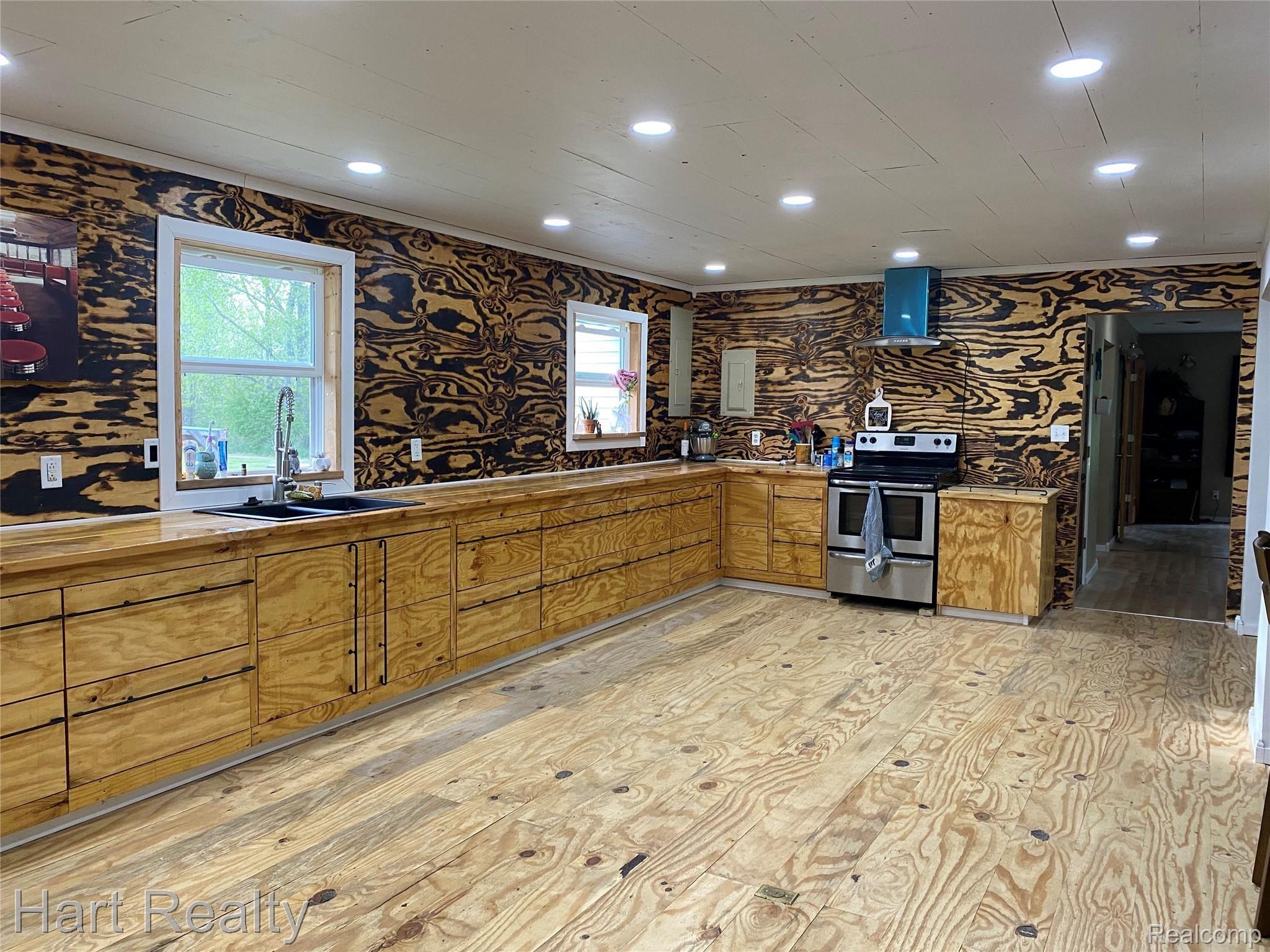 825 North Church Road Carsonville, MI 48419 - Photo 15 of 29 0CEC9885-BEFB-4DA9-B2A4-B97318596BD3.jpeg