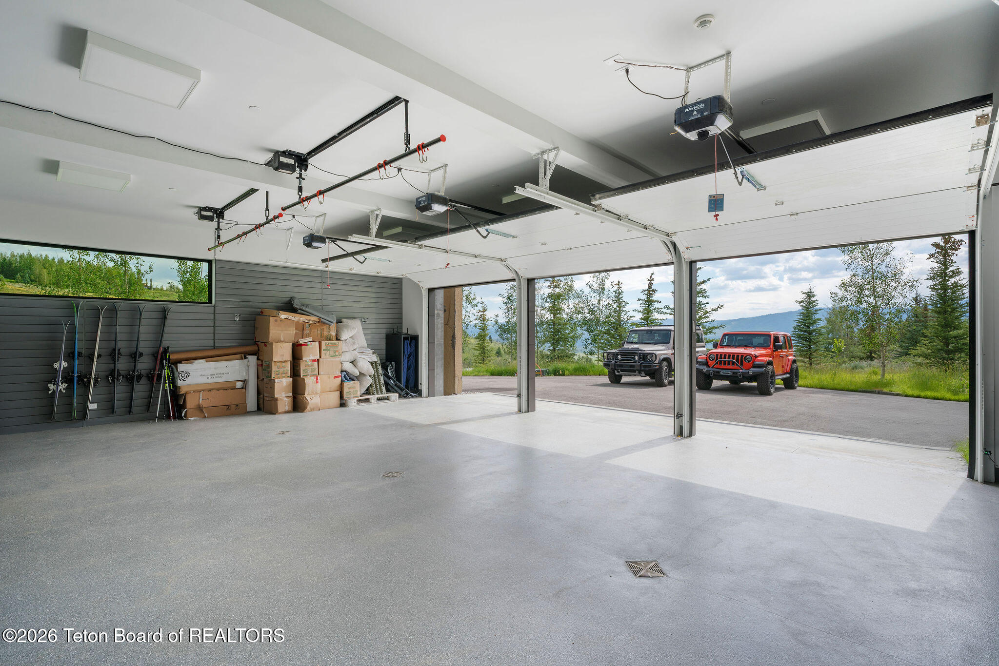 2005 West Bannock Road Jackson, WY 83001 - Photo 137 of 141 Garage 1