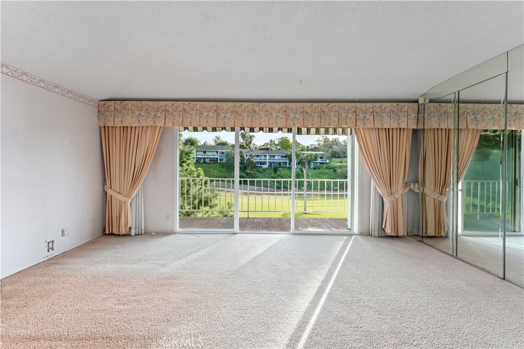 1 Rue Du Parc Newport Beach, CA 92660 - Photo 33 of 49 a view of a room with an empty room and entrance