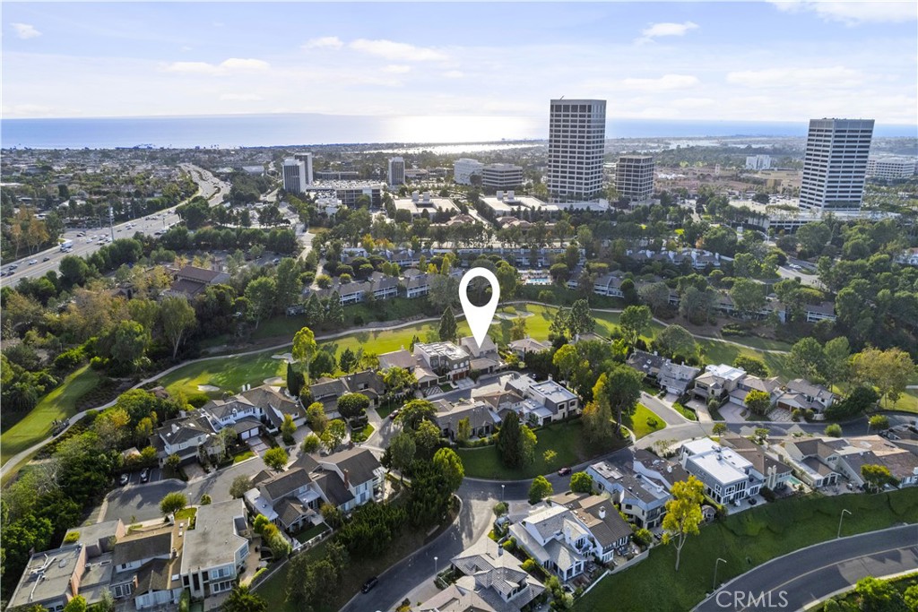 1 Rue Du Parc Newport Beach, CA 92660 - Photo 44 of 49 a view of a city