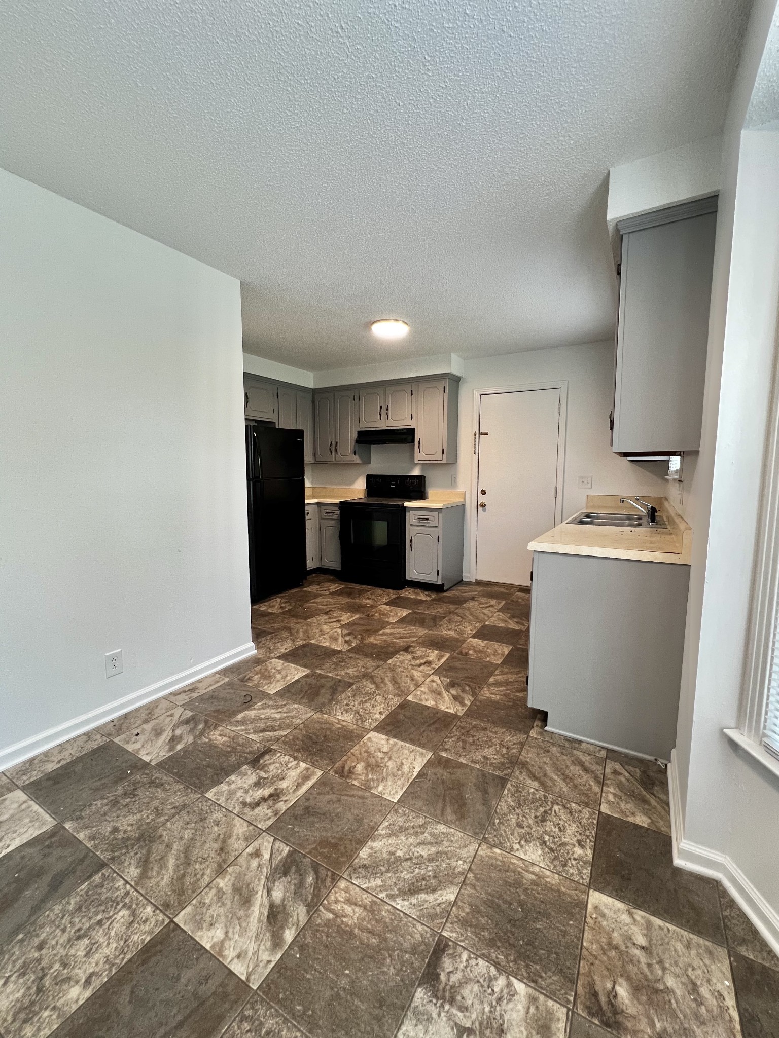 2303 Stokes Road Clarksville, TN 37043 - Photo 14 of 20