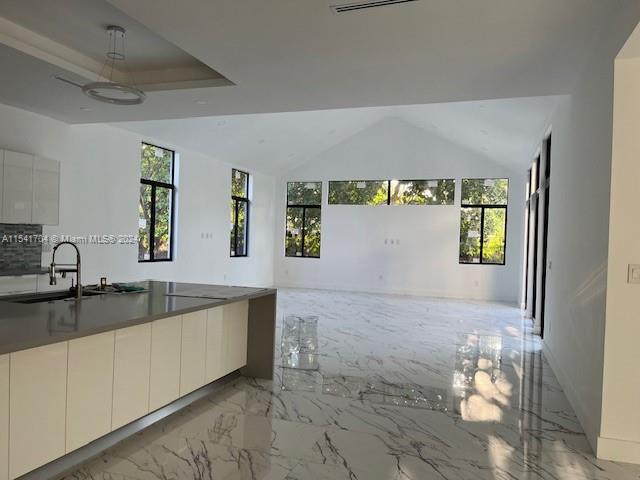 5455 Southwest 60th Court Miami, FL 33155 - Photo 16 of 68