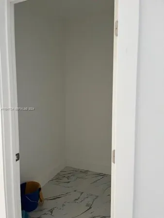 a close up of a shower