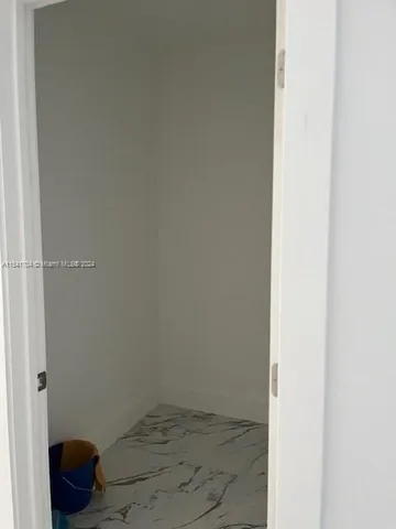 a close up of a shower