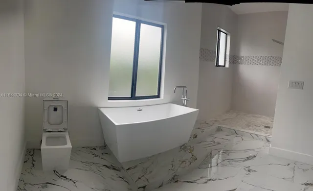 $5,500,000 | 5455 Southwest 60th Court, Miami, FL 33155