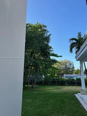 $5,500,000 | 5455 Southwest 60th Court, Miami, FL 33155