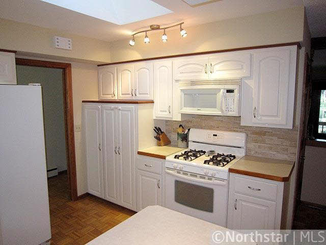 303 Maple Island Road Burnsville, MN 55306 - Photo 8 of 18 Gallery Image 8