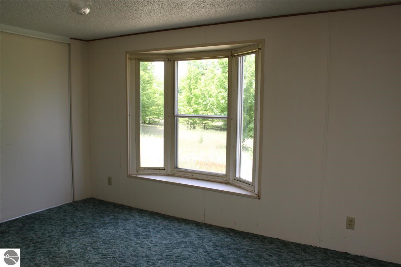 12772 Litzen Road Copemish, MI 49625 - Photo 44 of 57 1778614-43.JPG