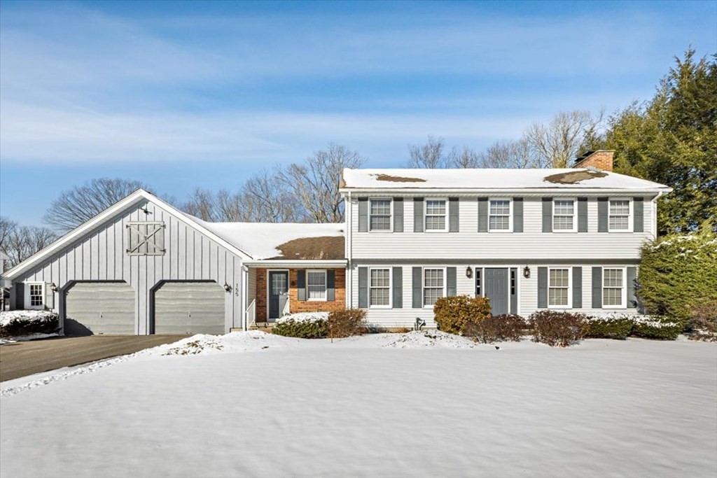 155 Carriage Road Chicopee, MA 01013 - Photo 1 of 40 Gallery Image 1